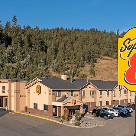 Super 8 By Wyndham Kamloops On The Hill Hotell Exteriör bild
