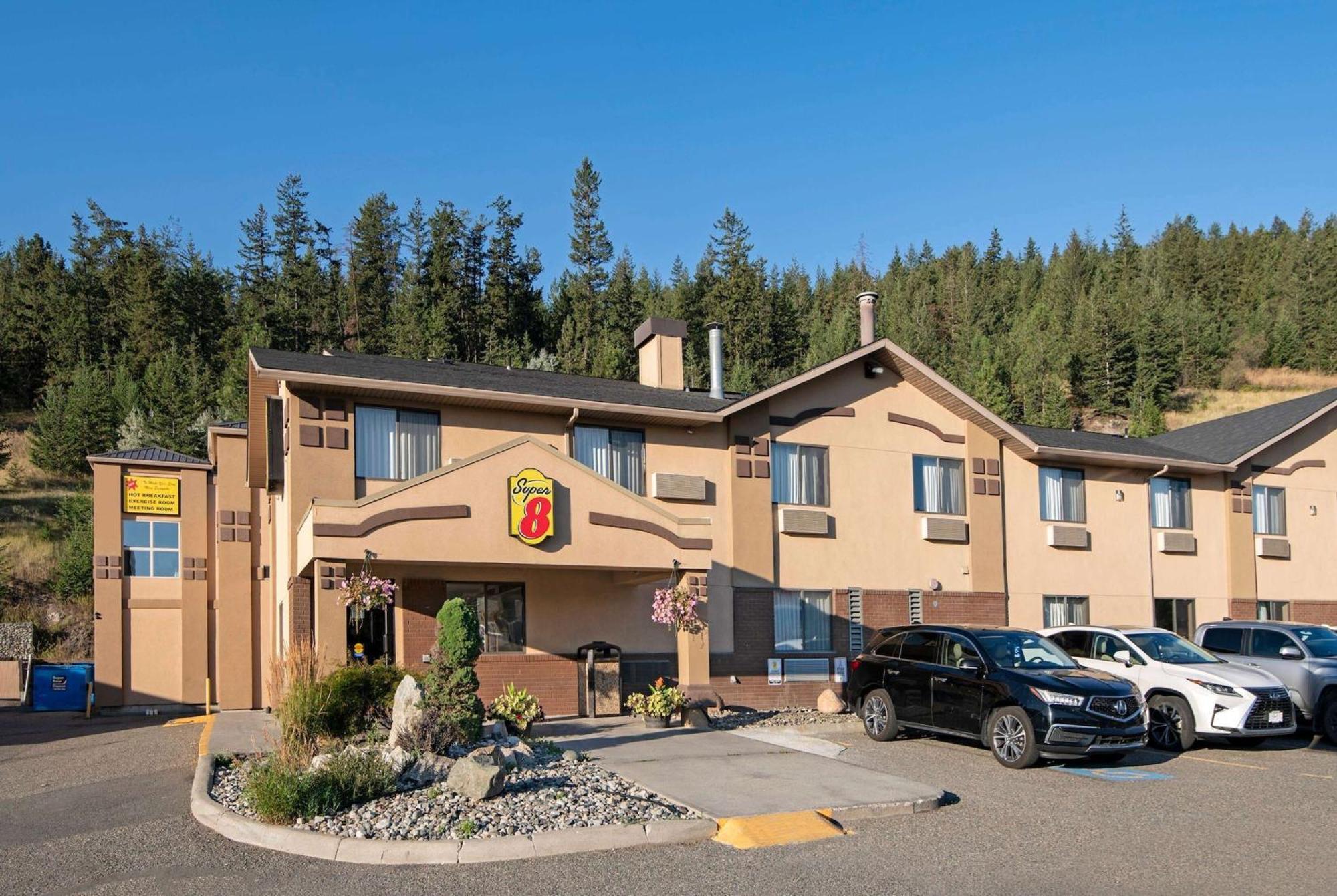 Super 8 By Wyndham Kamloops On The Hill Hotell Exteriör bild