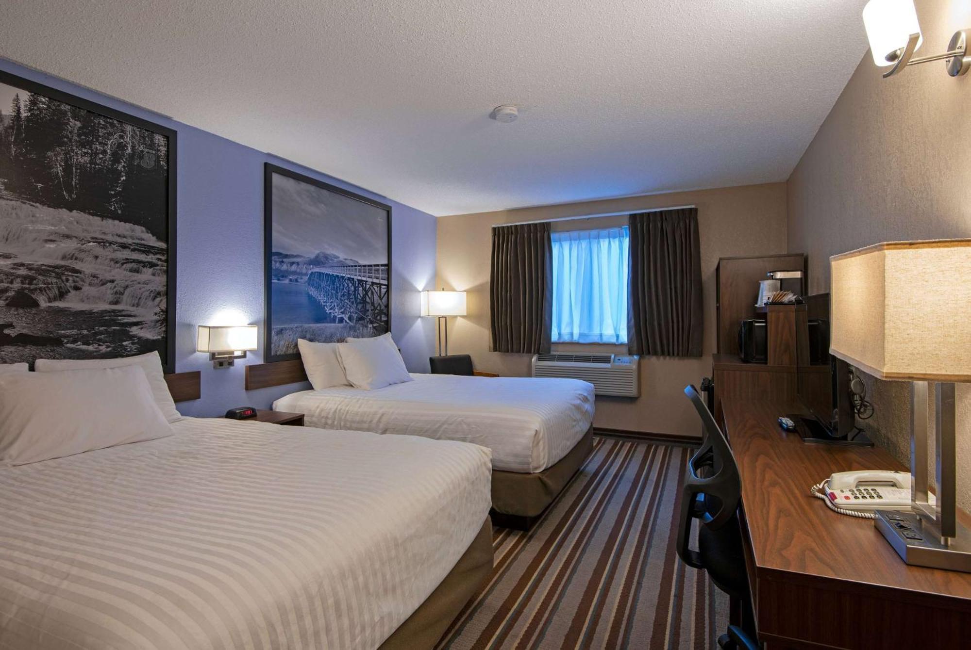 Super 8 By Wyndham Kamloops On The Hill Hotell Exteriör bild