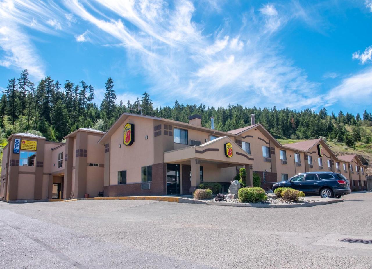 Super 8 By Wyndham Kamloops On The Hill Hotell Exteriör bild